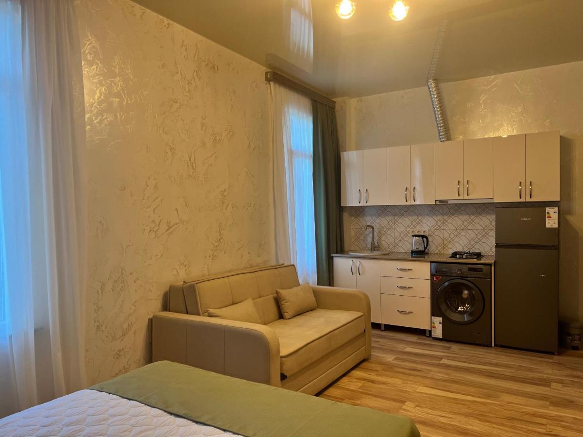 Apartments Nita Batoumi Extérieur photo